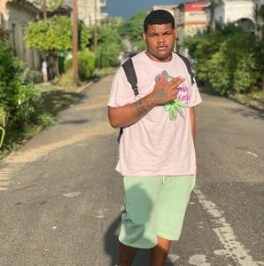 Meet your Posher, Ernestico